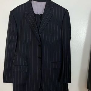 Mens Sean Jean suit with vest. Size 42Lrge